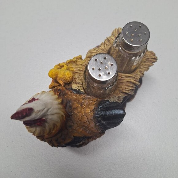 Mother Hen Chickens Salt Pepper Shaker Set Resin Cart Sunflower Country Farm - Picture 7 of 8